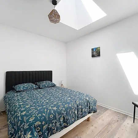 Les Lys - Charme Et Confort Au Coeur Du Blayais Apartment *